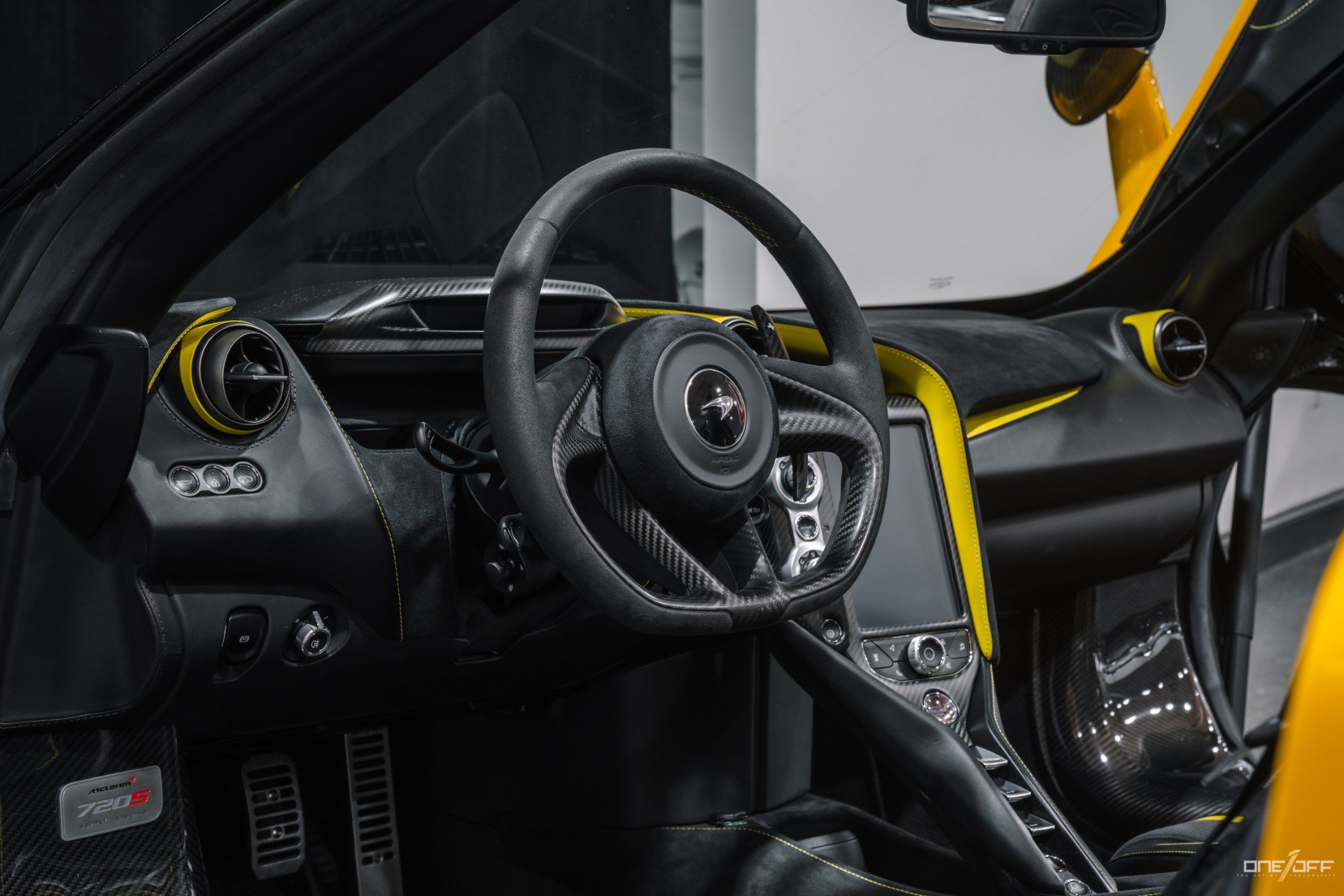 Used 2020 McLaren 720S Performance RWD image 26