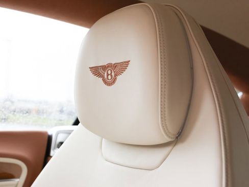 Used 2024 Bentley Continental GT image 15