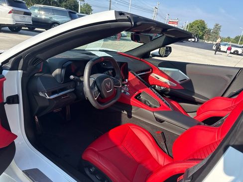 Used 2023 Chevrolet Corvette Stingray Preferred Conv w/ Z51 Performance Package RWD image 27