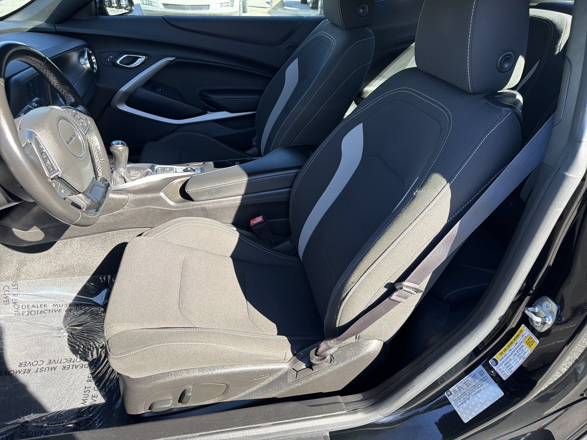 Used 2016 Chevrolet Camaro LT RWD image 11