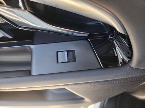 Used 2023 Land Rover Range Rover Evoque R-Dynamic S image 61