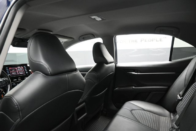 Used 2022 Toyota Camry SE FWD image 25