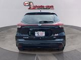 Used 2022 Nissan Kicks SV image 4