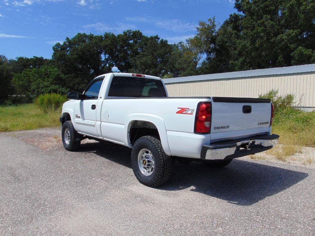 Used 2004 Chevrolet Silverado 2500 LS w/ Snow Plow Prep Package AWD/4WD image 21