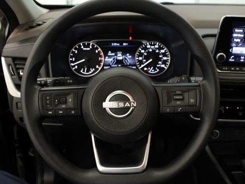 Used 2023 Nissan Rogue S FWD image 18