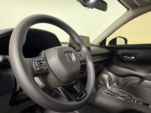 Used 2025 Honda HR-V LX image 16