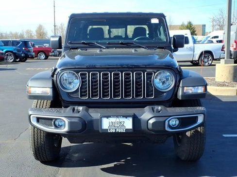 New 2026 Jeep Gladiator Sport image 23