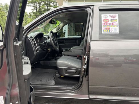 Used 2018 RAM 2500 Tradesman w/ Chrome Appearance Group AWD/4WD image 21