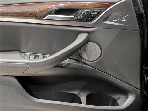 Used 2024 BMW X4 xDrive30i w/ Premium Package image 20