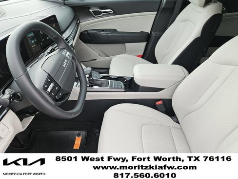 New 2026 Kia Sportage EX FWD image 9