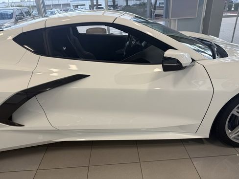 Used 2025 Chevrolet Corvette Stingray Coupe w/ 1LT image 8