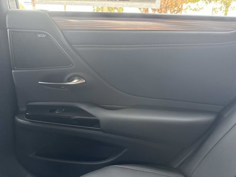 New 2025 Lexus ES 350 F Sport image 13