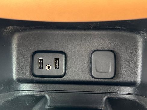 Used 2018 Chevrolet Equinox Premier AWD/4WD image 26