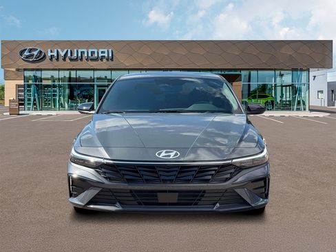New 2026 Hyundai Elantra SEL Sport FWD image 12