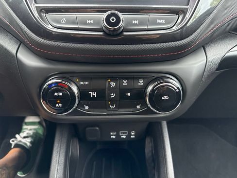 Used 2023 Chevrolet TrailBlazer RS w/ Convenience Package FWD image 30