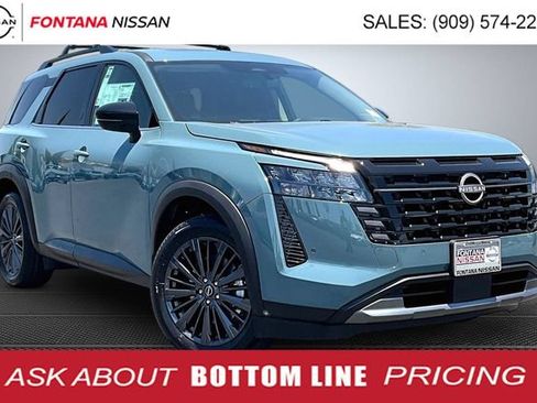 New 2026 Nissan Pathfinder SL FWD image 1