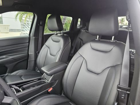 New 2026 Jeep Compass Limited image 22