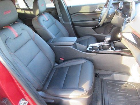 New 2026 Chevrolet Trax RS image 13