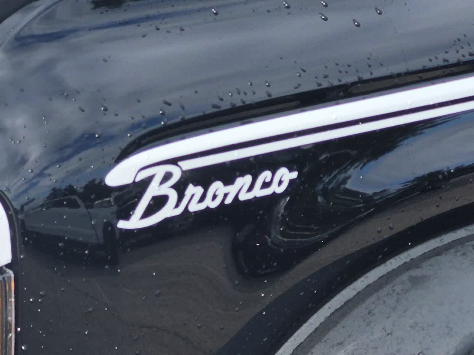 New 2026 Ford Bronco Heritage Edition AWD/4WD image 13