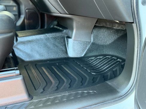 Used 2022 Chevrolet Silverado 1500 W/T w/ WT Value Package image 46