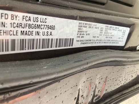 Used 2021 Jeep Grand Cherokee Limited AWD/4WD image 39