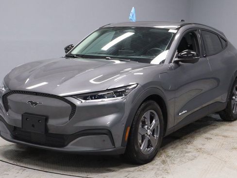 Used 2023 Ford Mustang Mach-E Select image 7