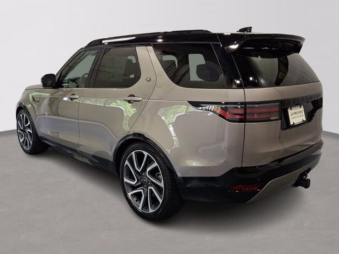 Certified 2025 Land Rover Discovery Dynamic SE AWD/4WD image 2