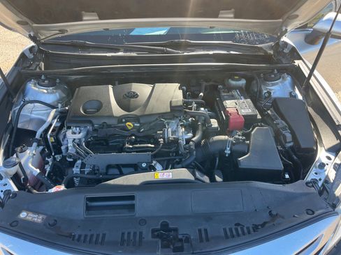 Used 2018 Toyota Camry SE image 21