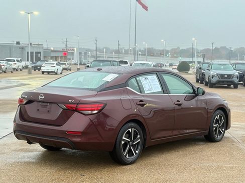 Certified 2024 Nissan Sentra SV image 6