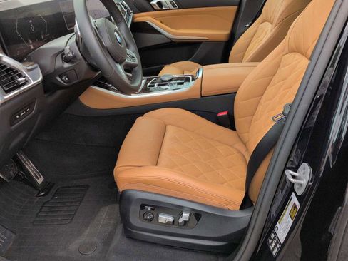 Used 2025 BMW X5 xDrive40i w/ M Sport Package image 17