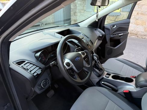 Used 2016 Ford Escape SE AWD/4WD image 29