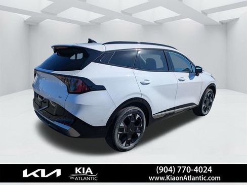 New 2026 Kia Sportage SX FWD image 3