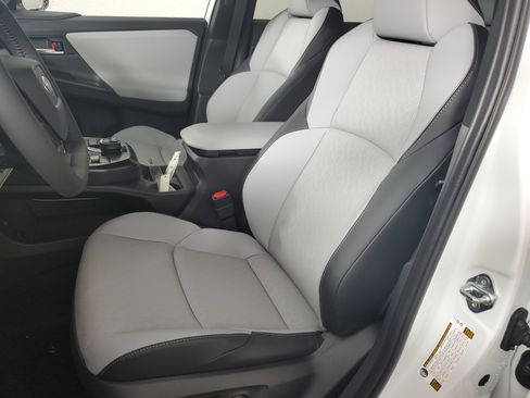 New 2026 Subaru Solterra Premium image 12