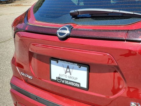 Used 2024 Nissan Kicks SV w/ Interior Electronics Package FWD image 6