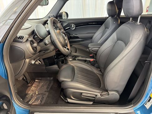 Certified 2024 MINI Cooper S image 5