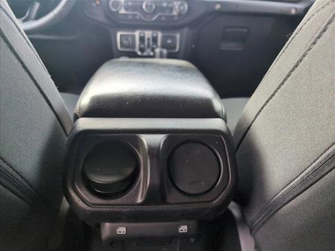 Used 2018 Jeep Wrangler Unlimited Sport S image 14