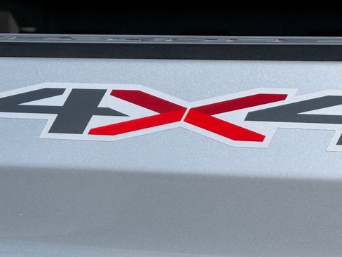 Used 2022 Chevrolet Silverado 1500 RST image 13