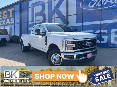 New 2026 Ford F350 Lariat w/ Lariat Ultimate Package
