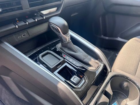 Used 2023 Chevrolet Colorado LT w/ LT Convenience Package II RWD image 20