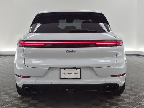 New 2026 Porsche Cayenne Turbo AWD/4WD image 9