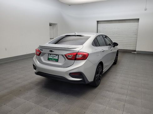 Used 2018 Chevrolet Cruze LT w/ Convenience Package FWD image 9