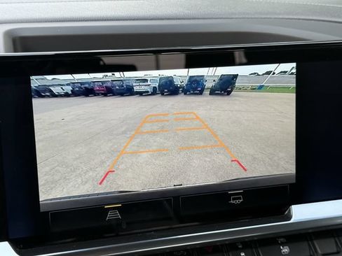 Certified 2026 Chevrolet Silverado 1500 LT RWD image 19