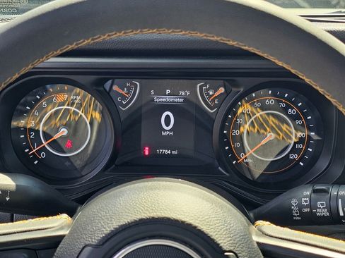 Used 2024 Jeep Wrangler Sport S image 20