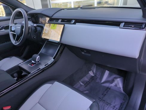 Used 2026 Land Rover Range Rover Velar Dynamic SE image 31
