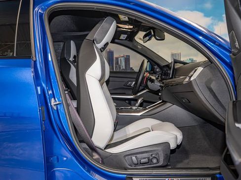 Certified 2025 BMW M3 Competition w/ M Carbon Exterior Package image 21