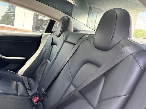 Used 2022 Tesla Model 3 Long Range AWD/4WD image 4