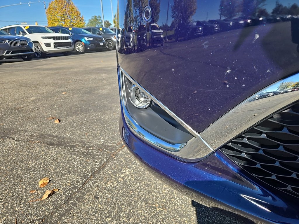 Used 2018 Chrysler Pacifica Limited w/ Tire & Wheel Group FWD image 23