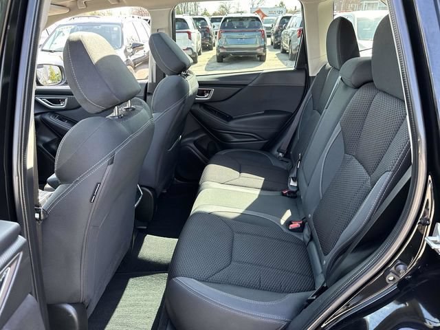 Used 2023 Subaru Forester Premium AWD/4WD image 19