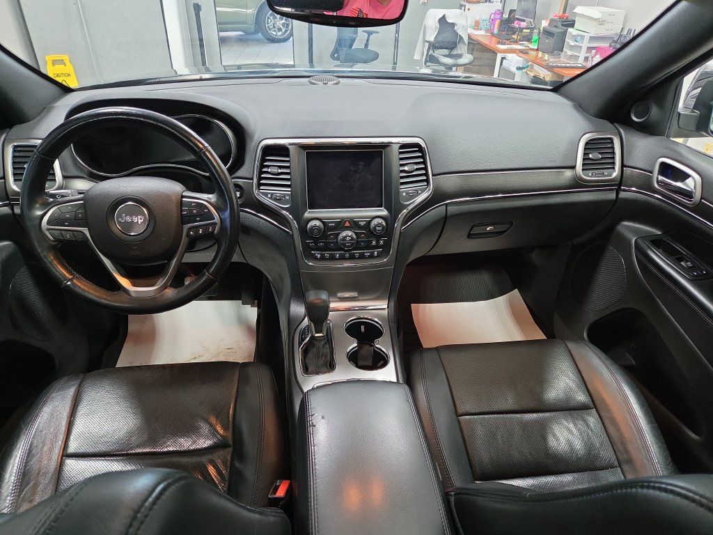 Used 2018 Jeep Grand Cherokee Limited w/ Luxury Group II AWD/4WD image 27