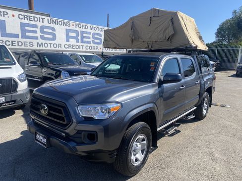 Used 2021 Toyota Tacoma SR AWD/4WD image 4